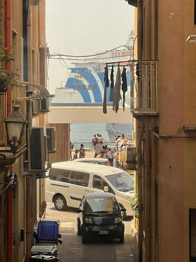 Casa vacanze Cala Minnola Trapani 0*,  Italia